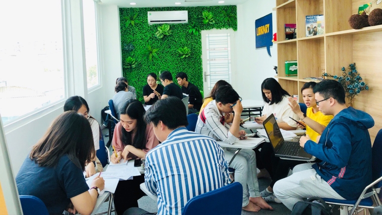 Trung tâm Ngoại ngữ Nhất Đỉnh