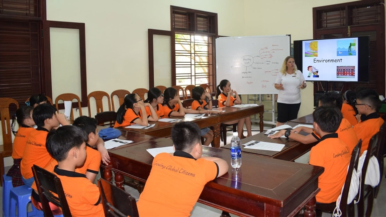 Trung tâm Ngoại ngữ STEC