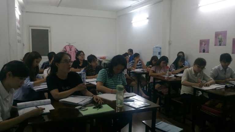 Học tiếng Hàn miễn phí tại lớp cô Nguyên