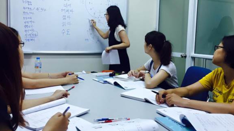 Trung tâm tiếng Hàn TOP