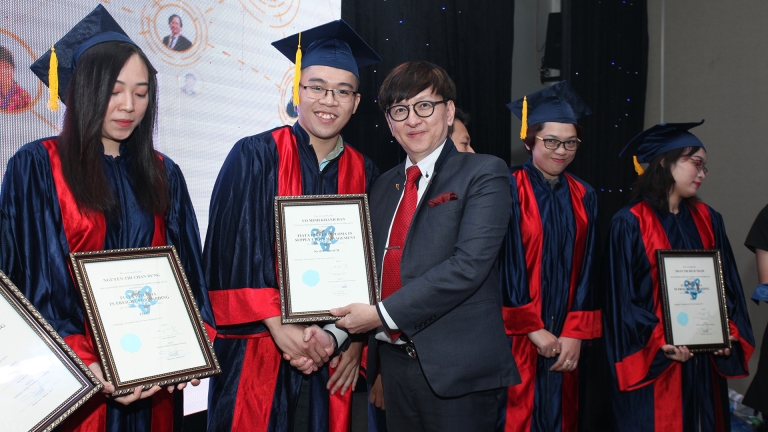 VILAS - Trường Hàng không và Logistics Việt Nam