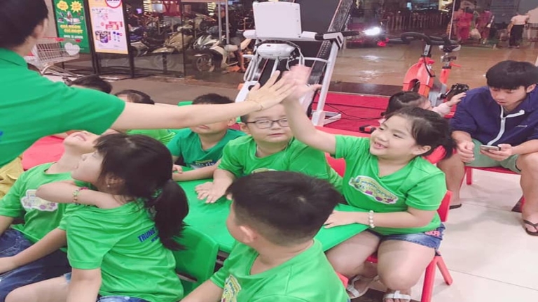 Trung tâm Ngoại Ngữ KL