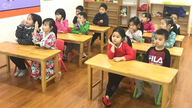 Học viện Dolphinkids