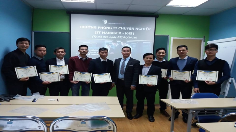 Học viện INFOCHIEF