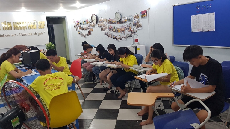 Trung tâm ngoại ngữ SDF