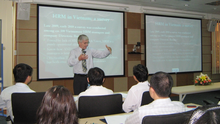 Viện Kinh tế & Quản lý Tp.HCM