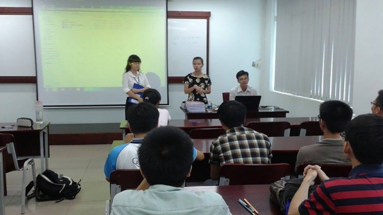 Trung tâm Ngoại ngữ Full House