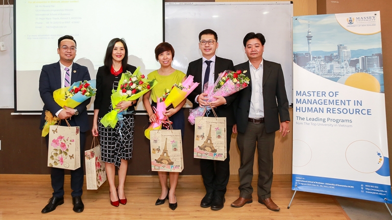 Trung tâm Tư vấn và Đào tạo Kỹ năng Kinh doanh (CBS)