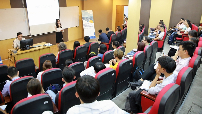 Trung tâm Tư vấn và Đào tạo Kỹ năng Kinh doanh (CBS)