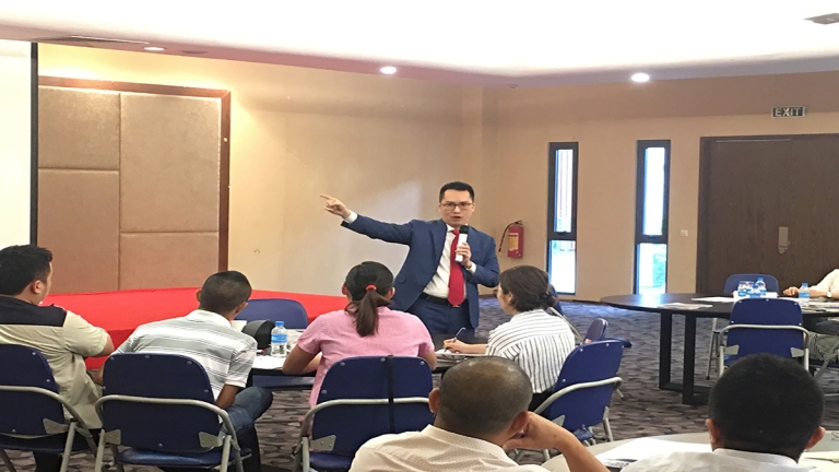 Học viện Doanh nhân MVV