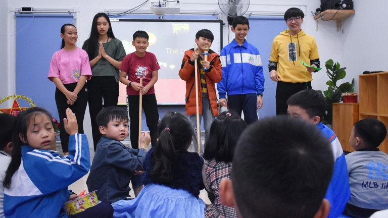 Trung tâm tiếng Anh Hello