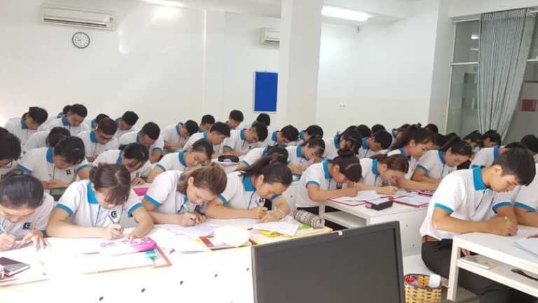 Trung tâm Nhật ngữ Nhân Văn