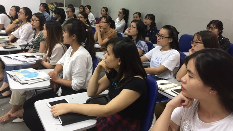 Kế toán Hồng Trang