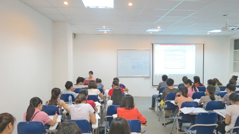 Kế toán Hồng Trang