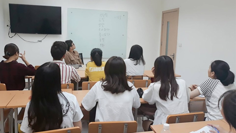 Trung tâm tiếng Hàn IEDU