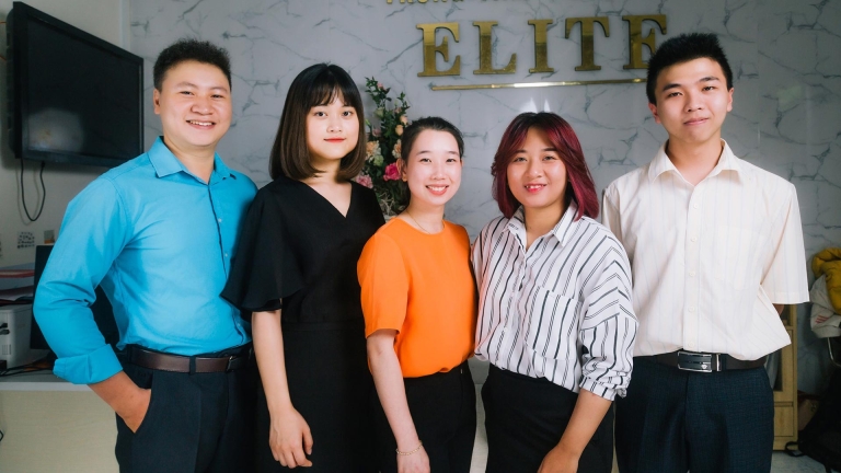 Trung tâm Elite International