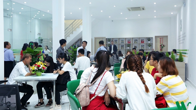 Trung tâm Anh ngữ WE English