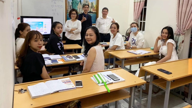 Trung tâm Ngoại ngữ Quốc tế Á Mỹ Âu