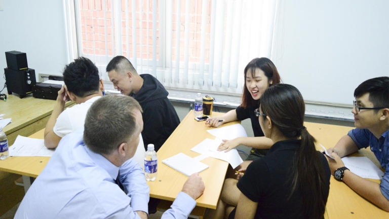 Trung tâm tiếng Anh RWE