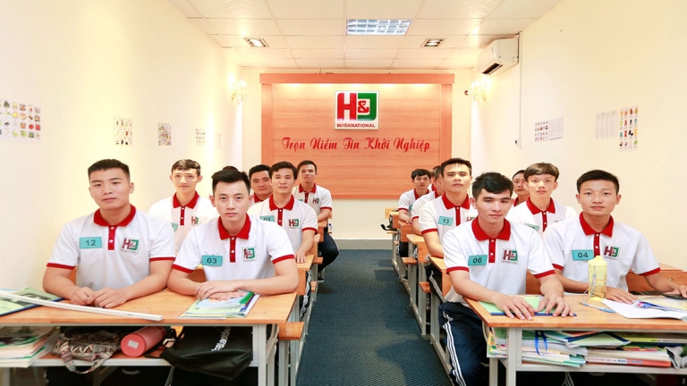 HaJKO lao động và du học