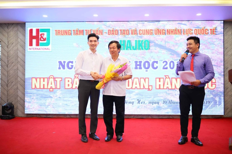 HaJKO lao động và du học