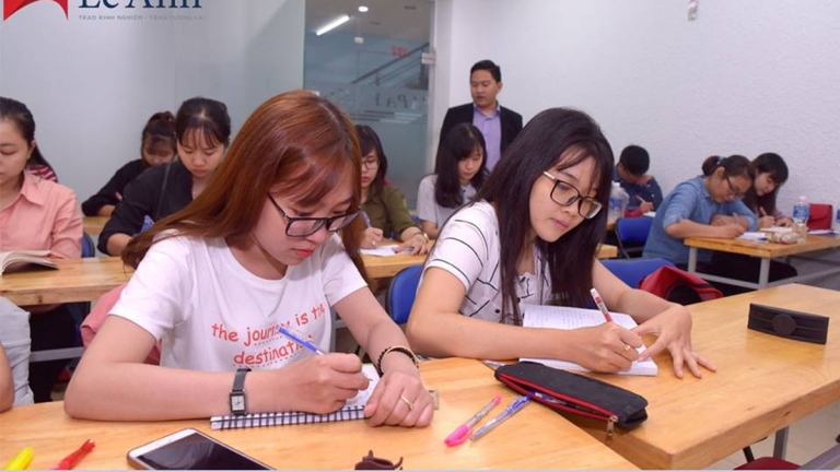 Xuất nhập khẩu Lê Ánh