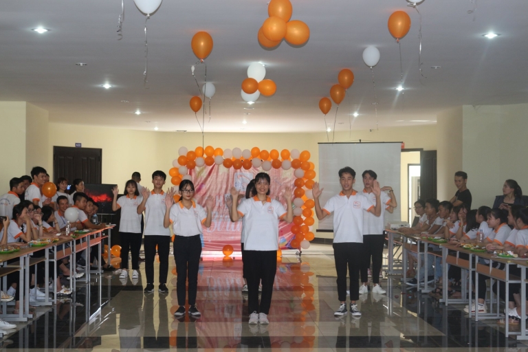 Trường Đào tạo Ngoại ngữ và Bồi dưỡng kiến thức Daystar