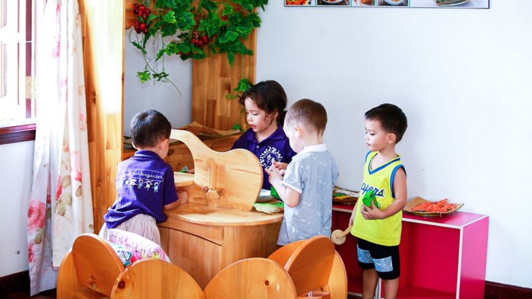 Trường Mầm non Little Foot