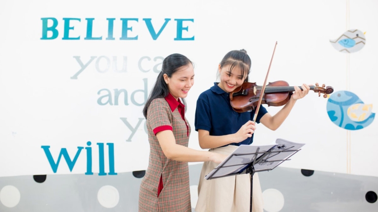 Trường Quốc tế Song ngữ UK Academy