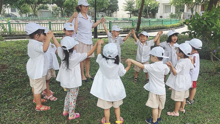 Trường Mầm non Song ngữ Bright Stars CDC