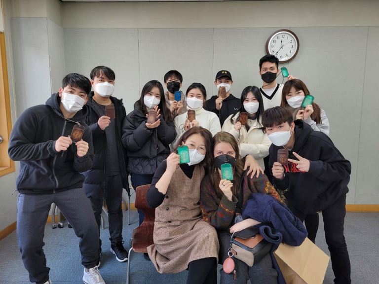 Trung tâm du học Hàn Quốc Monday