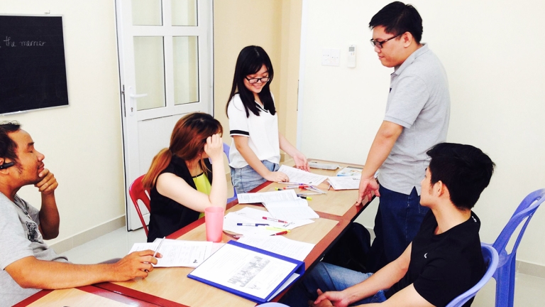 Trung tâm Huy Linh English