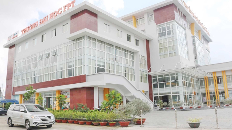 Trường Đại học FPT