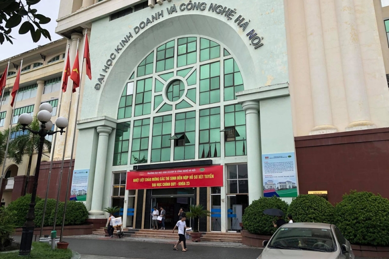 kinh-doanh-va-cong-nghe-ha-noi-01