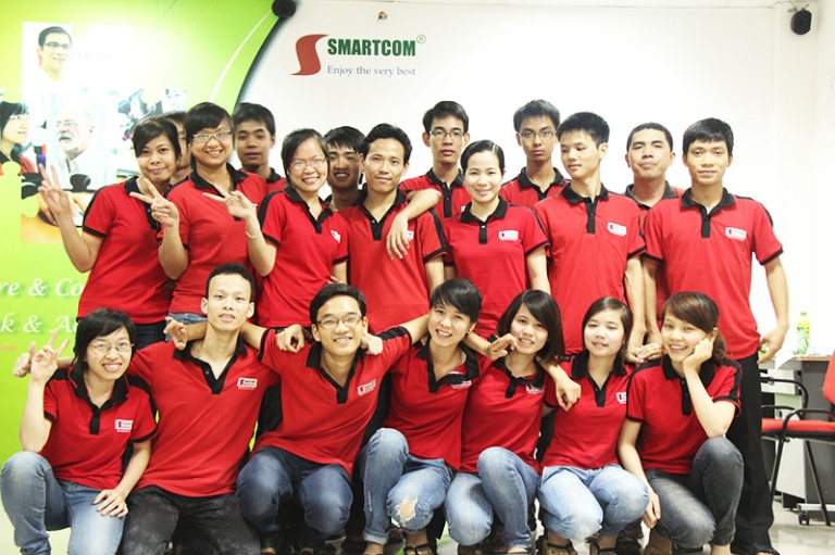 Smartcom English là môi trường năng động, vui vẻ, thân thiện giữa học viên với nhau và với giảng viên.