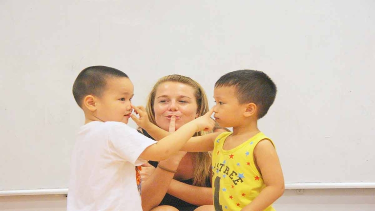 Trung Tâm Ngoại Ngữ Just Kids