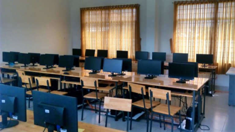 Trung Tâm Ngoại Ngữ - Tin Học Long An