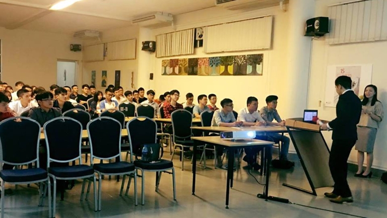 Trung tâm Ngoại ngữ CFL - ĐH Bách khoa HN