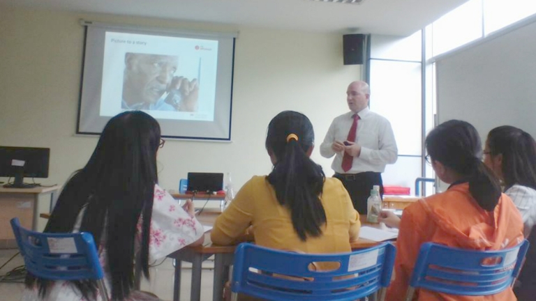 Trung Tâm Ngoại Ngữ Trường Đại Học Công nghệ Thông Tin