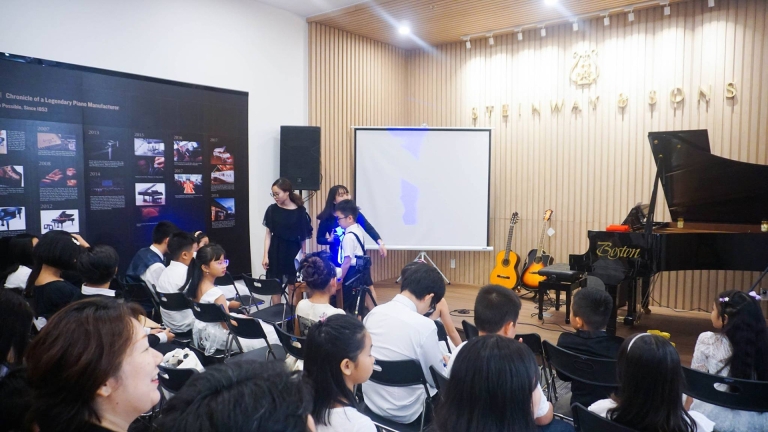 Việt Thương Music School