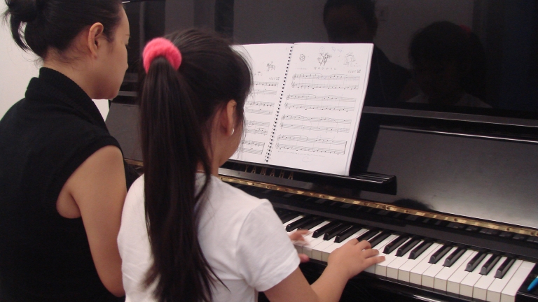 Việt Thương Music School