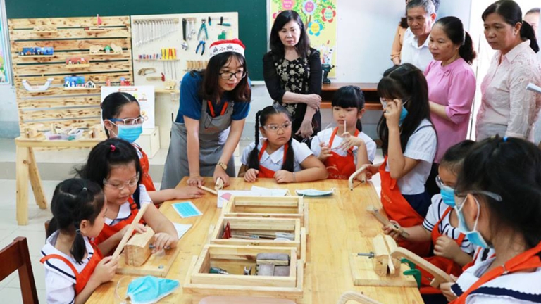 Trung tâm Ngoại ngữ Anh Việt