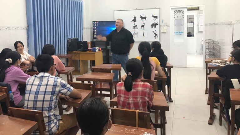 Trung tâm Ngoại ngữ Anh Việt