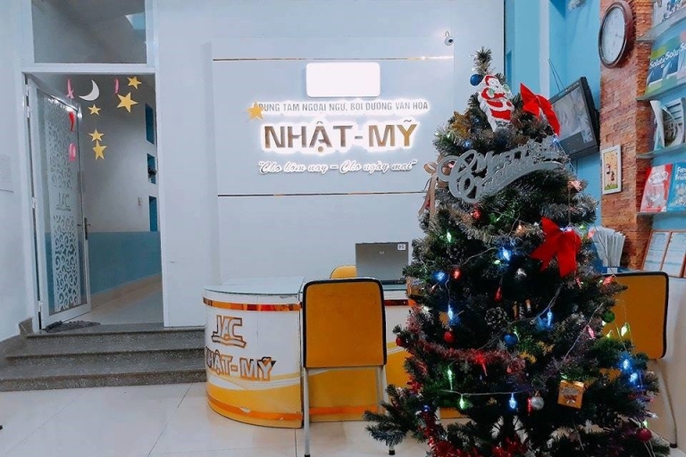 trung-tam-ngoai-ngu-bdvh-nhat-my-1