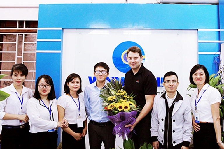 trung-tam-ngoai-ngu-du-hoc-world-link-1