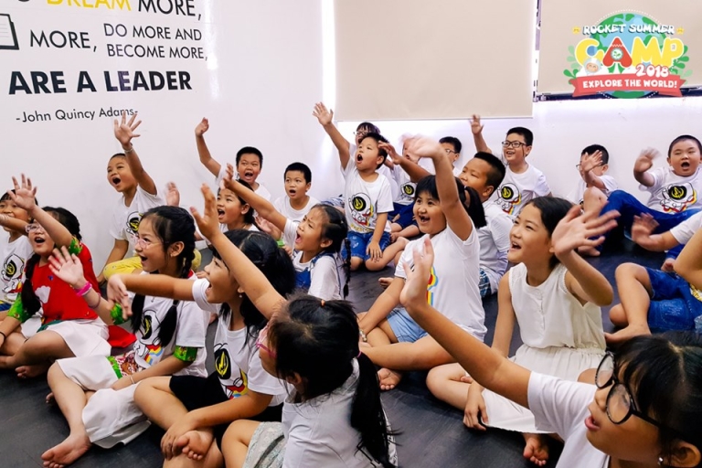 trung-tam-ngoai-ngu-rocket-central-2