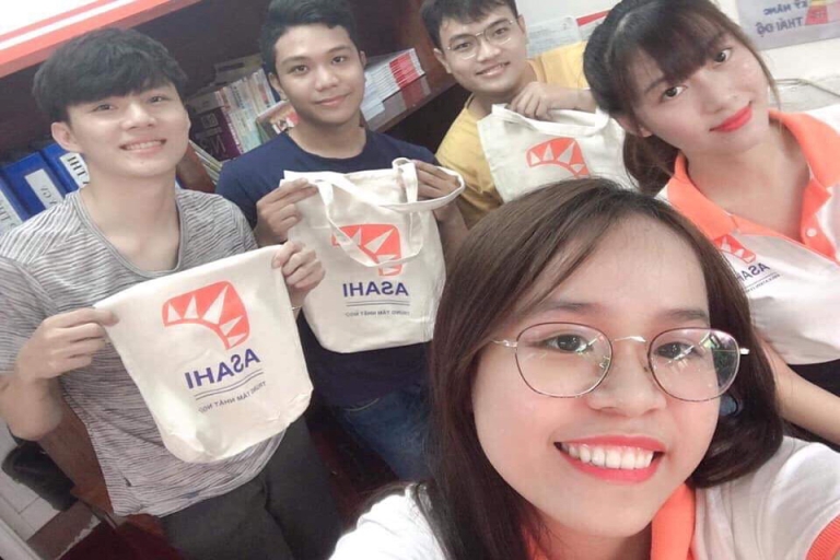 Lớp học tại Trường Nhật ngữ Asahi