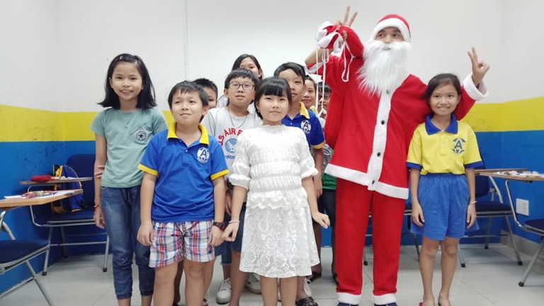 Trung tâm Ngoại ngữ Quốc tế Mỹ Úc