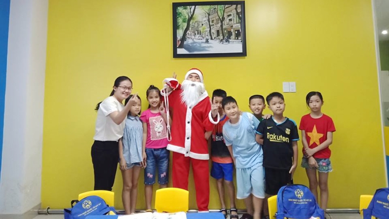 Trung tâm Ngoại ngữ Quốc tế Mỹ Úc