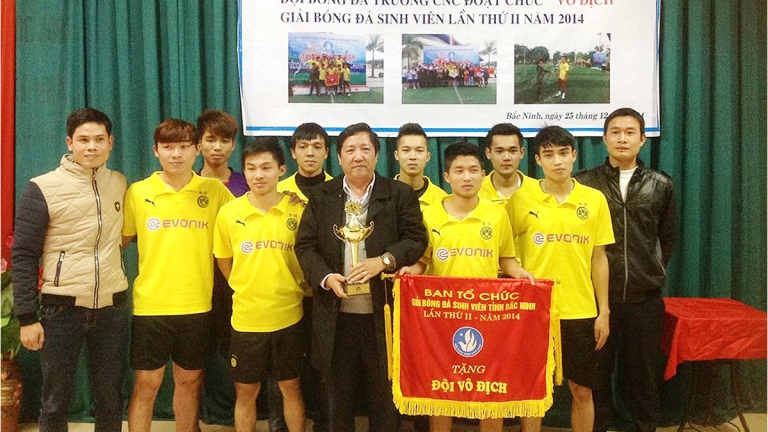 Trường Cao Đẳng Ngoại Ngữ - Công Nghệ Việt Nhật